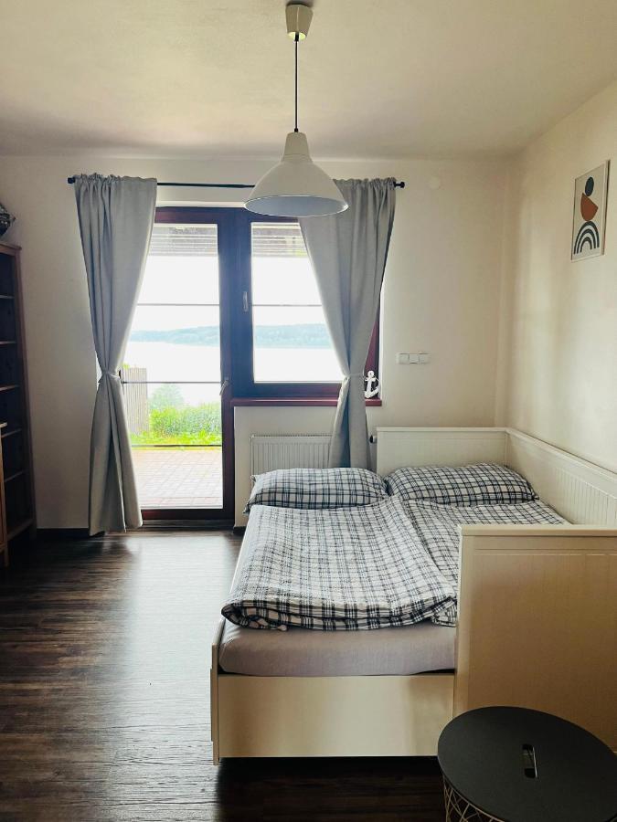 Apartman Plachetnice Frymburk Eksteriør billede